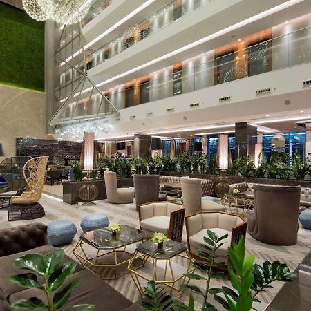 Doubletree By Hilton Istanbul - Piyalepasa Hotel Ngoại thất bức ảnh Lobby