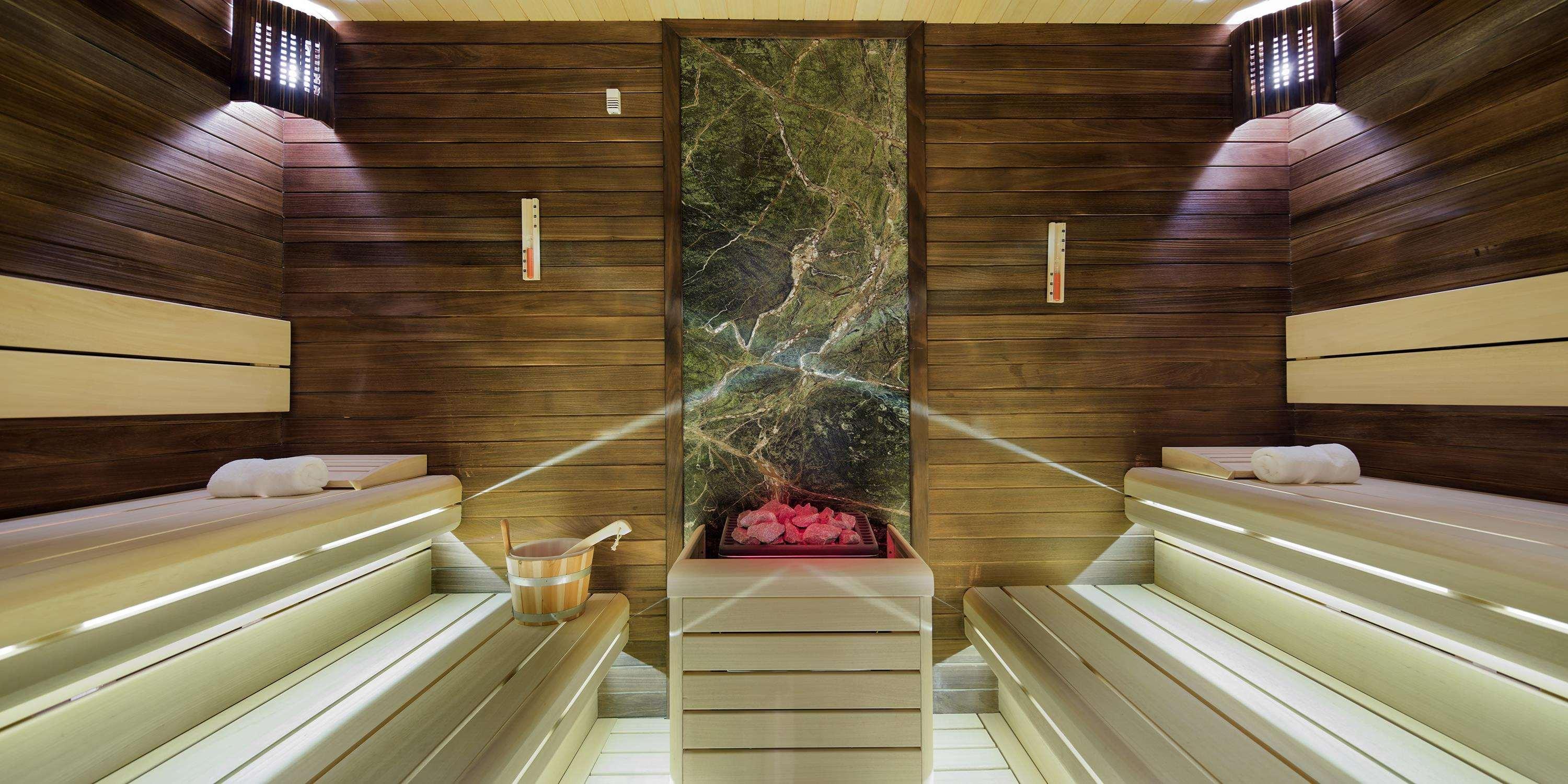 Doubletree By Hilton Istanbul - Piyalepasa Hotel Ngoại thất bức ảnh A modern Finnish sauna