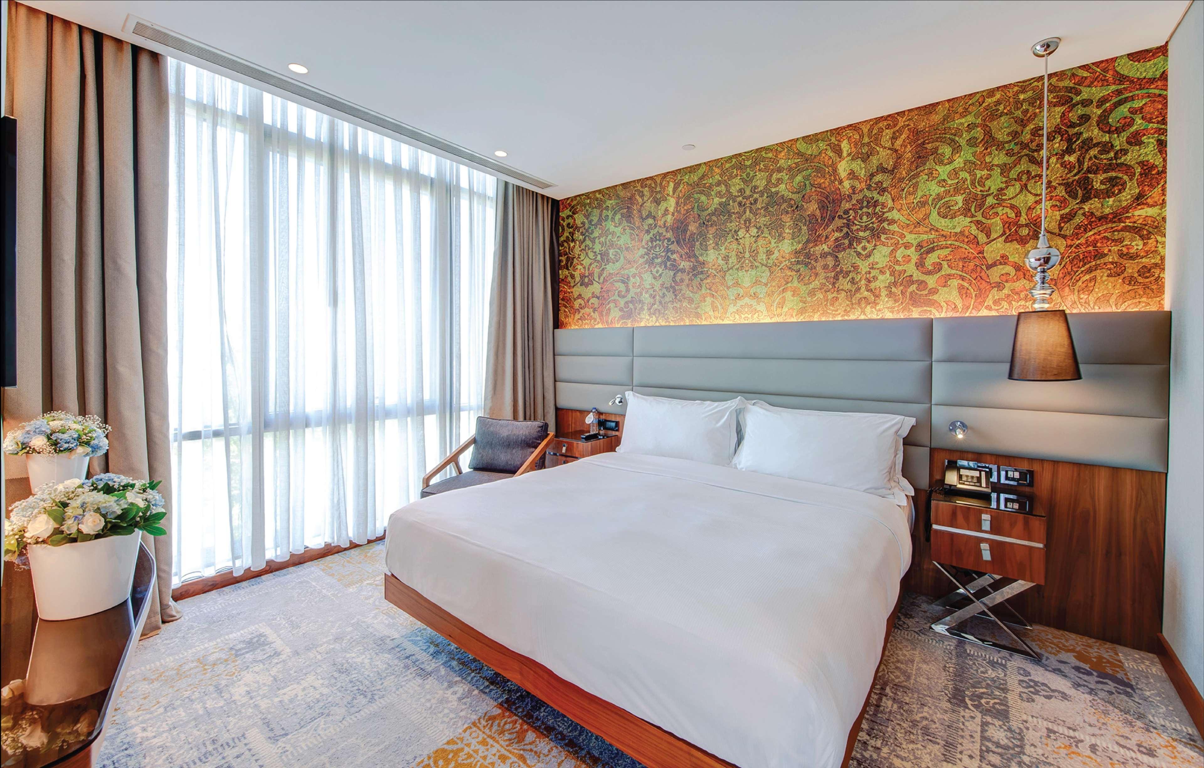 Doubletree By Hilton Istanbul - Piyalepasa Hotel Ngoại thất bức ảnh Deluxe Room