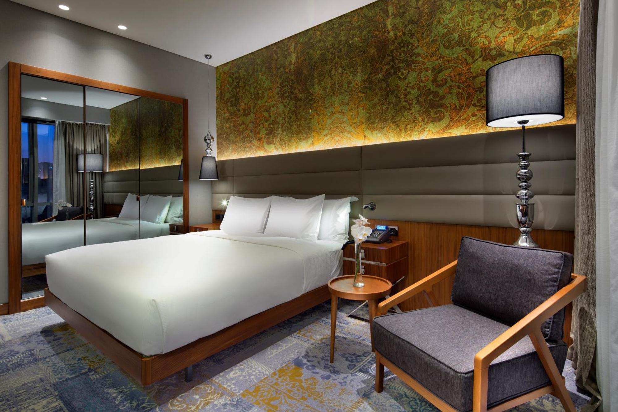 Doubletree By Hilton Istanbul - Piyalepasa Hotel Ngoại thất bức ảnh