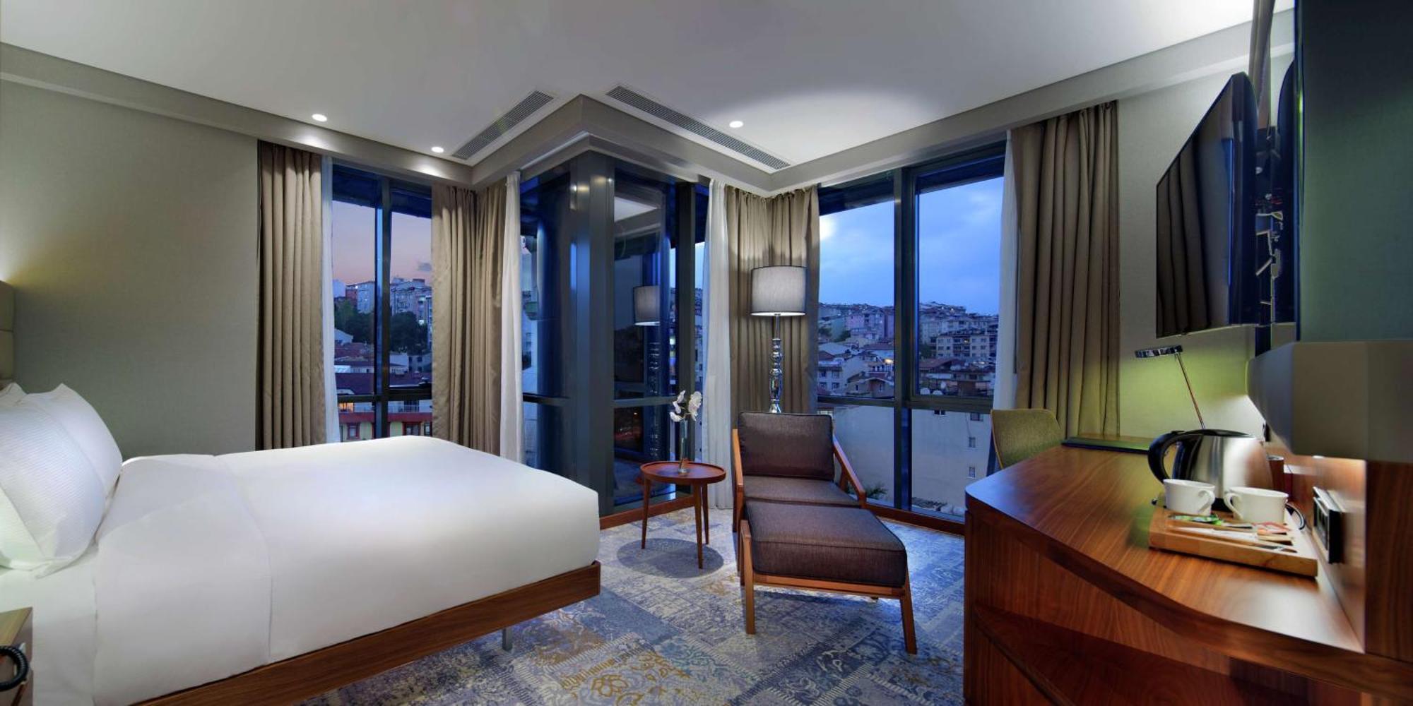 Doubletree By Hilton Istanbul - Piyalepasa Hotel Ngoại thất bức ảnh Deluxe Room