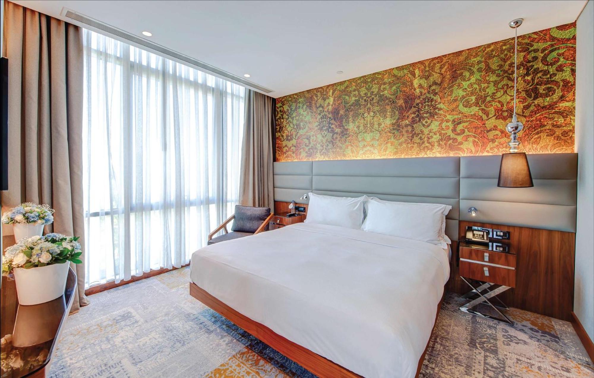 Doubletree By Hilton Istanbul - Piyalepasa Hotel Ngoại thất bức ảnh