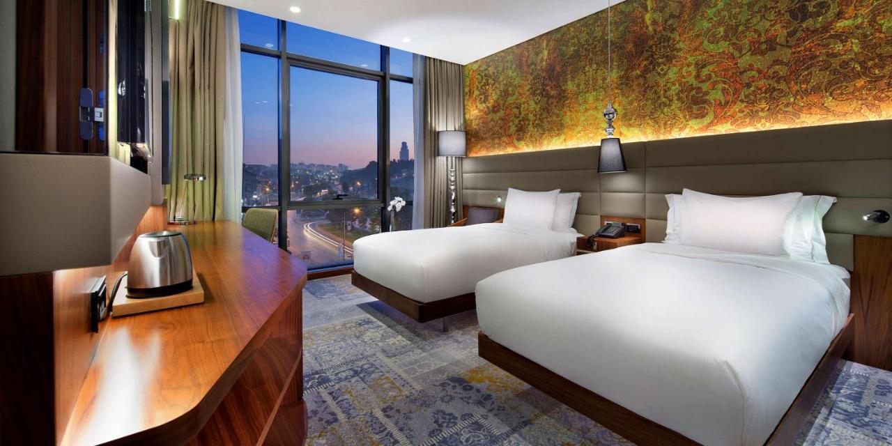 Doubletree By Hilton Istanbul - Piyalepasa Hotel Ngoại thất bức ảnh Deluxe Room