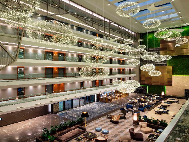 Doubletree By Hilton Istanbul - Piyalepasa Hotel Ngoại thất bức ảnh The hotel's lobby