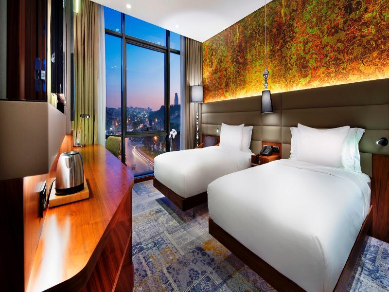 Doubletree By Hilton Istanbul - Piyalepasa Hotel Ngoại thất bức ảnh Deluxe Room